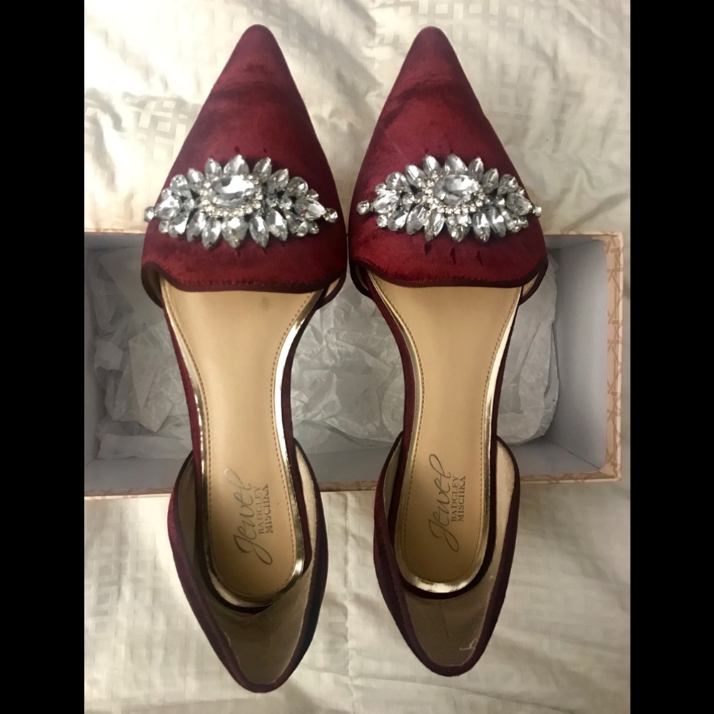 Badgley Mischka Velvet Jeweled flats (8.5)
